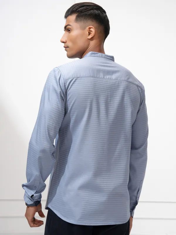 Highlander Men Blue Self Design Regular Fit Casual Shirt