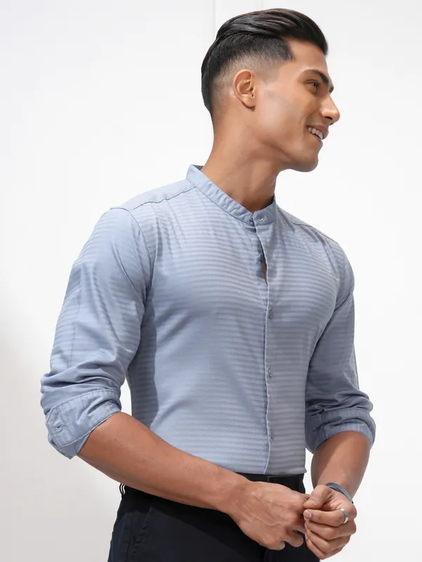 Highlander Men Blue Self Design Regular Fit Casual Shirt