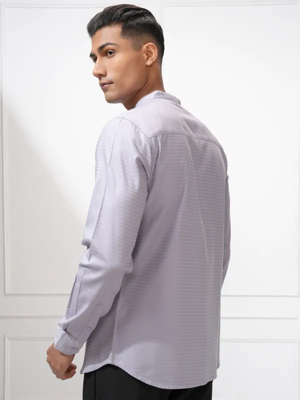 Highlander Men Mauve Self Design Regular Fit Casual Shirt