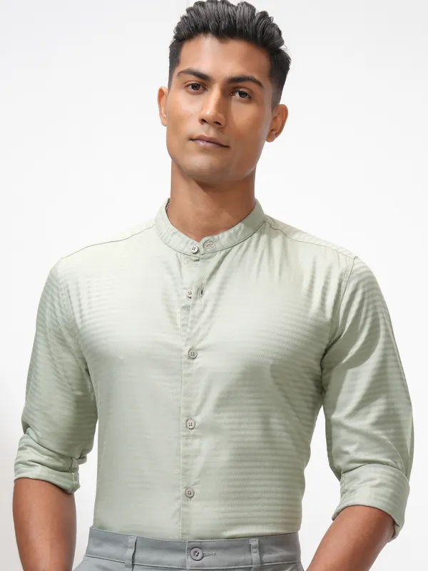 Highlander Men Green Self Design Regular Fit Casual Shirt