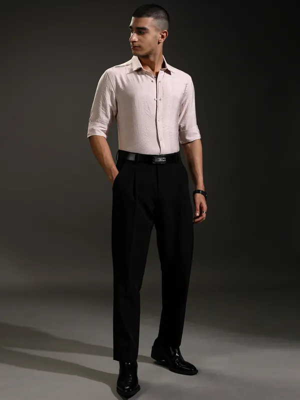 Highlander Men Pink Self Design Slim Fit Casual Shirt