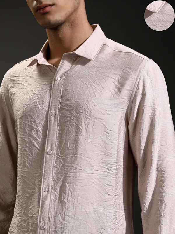 Highlander Men Pink Self Design Slim Fit Casual Shirt