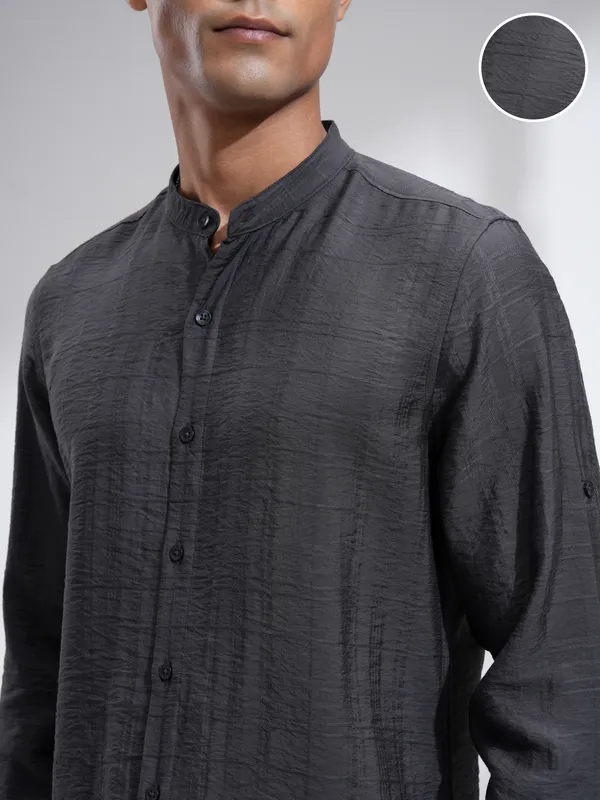 Highlander Men Grey Textured Regular Fit Casual Shirt