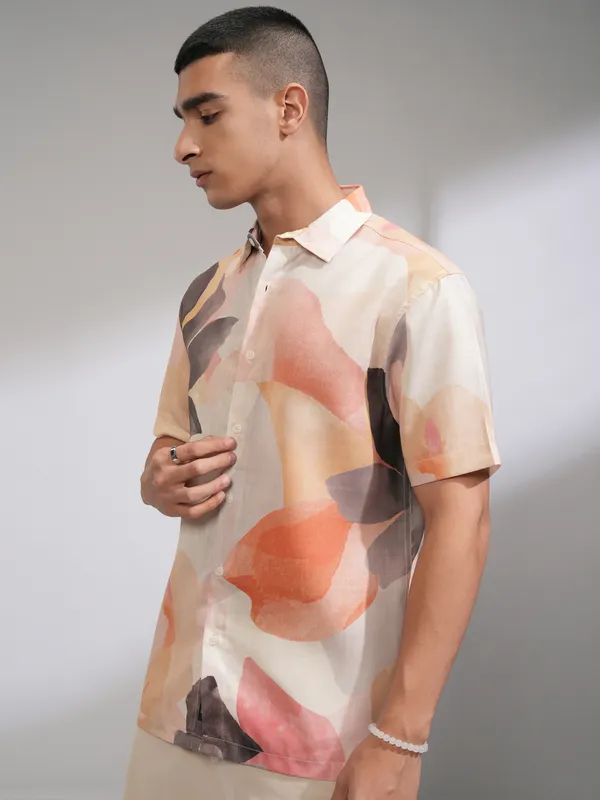 Highlander Men Yellow Printed Relaxed Fit Casual Shirt