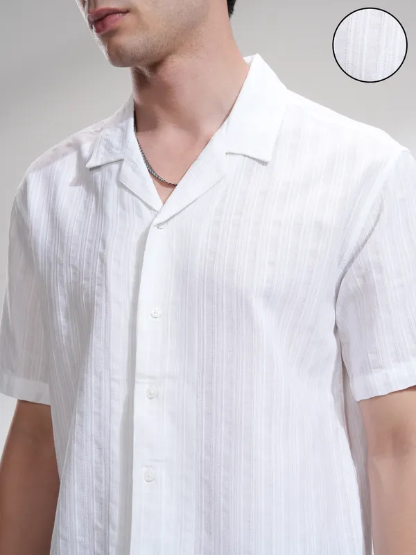 Highlander Men White Self Design Relaxed Fit Casual Shirt