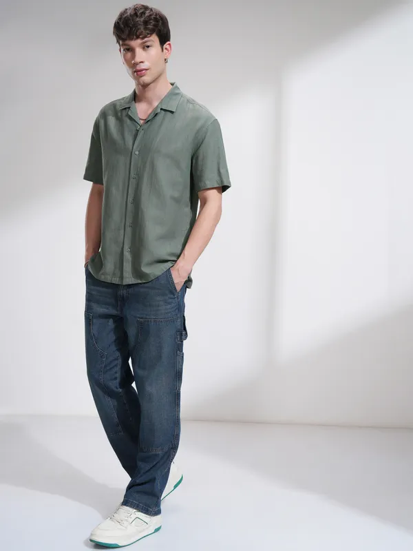 Highlander Men Green Self Design Relaxed Fit Casual Shirt