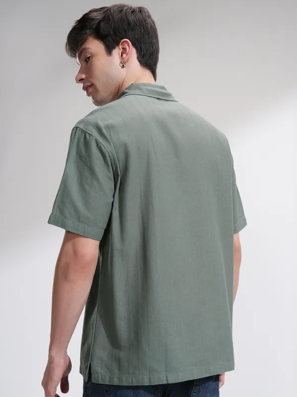 Highlander Men Green Self Design Relaxed Fit Casual Shirt