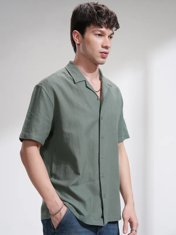Highlander Men Green Self Design Relaxed Fit Casual Shirt