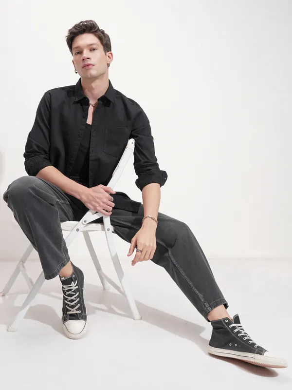 Highlander Men Black Self Design Regular Fit Casual Shirt