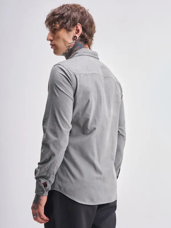 Highlander Men Grey Solid Regular Fit Casual Shirt