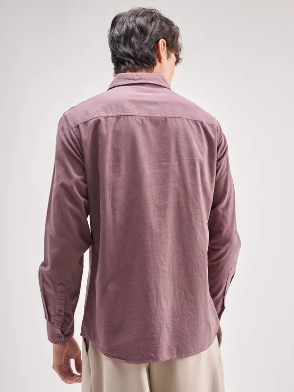 Highlander Men Pink Solid Regular Fit Casual Shirt