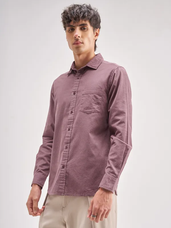 Highlander Men Pink Solid Regular Fit Casual Shirt