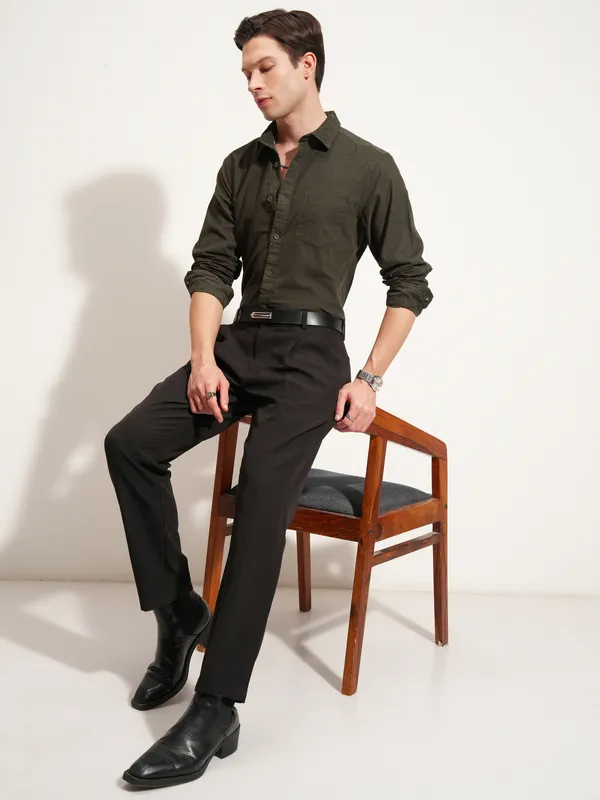 Highlander Men Olive Self Design Regular Fit Casual Shirt