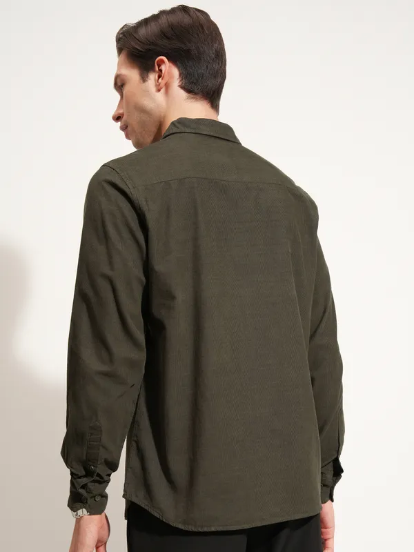 Highlander Men Olive Self Design Regular Fit Casual Shirt