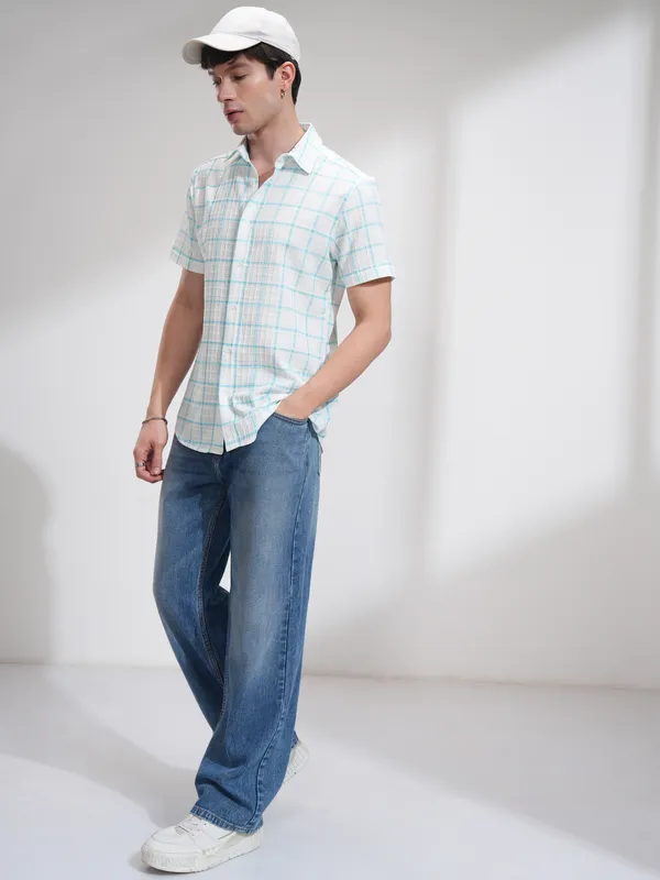 Highlander Men White Checked Regular Fit Casual Shirt