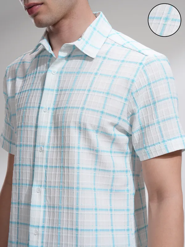 Highlander Men White Checked Regular Fit Casual Shirt