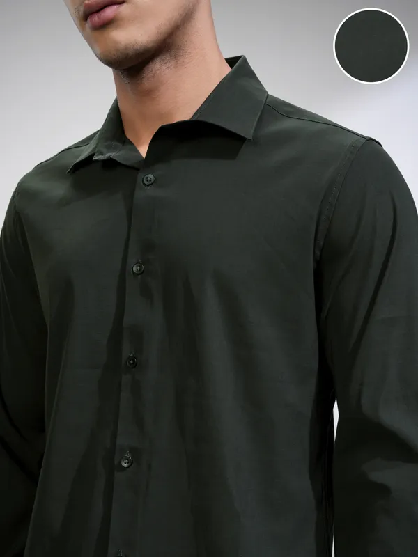 Highlander Men Green Self Design Slim Fit Casual Shirt