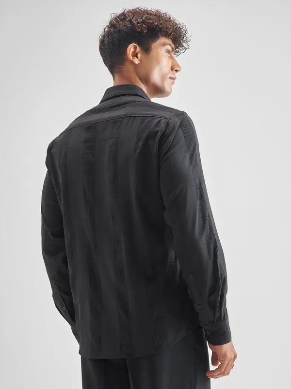 Highlander Men Black Self Design Slim Fit Casual Shirt