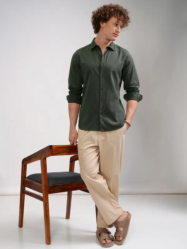 Highlander Men Green Self Design Regular Fit Casual Shirt