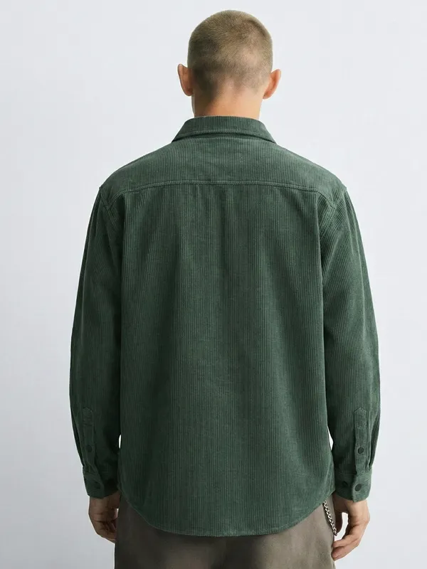 Highlander Men Green Self Design Oversized Fit Casual Shirt