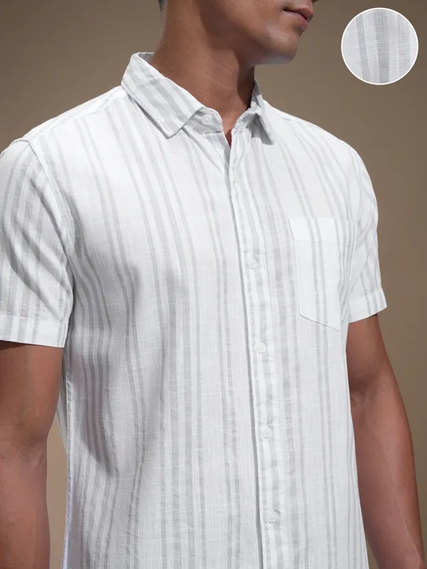 Highlander Men White Striped Regular Fit Casual Shirt