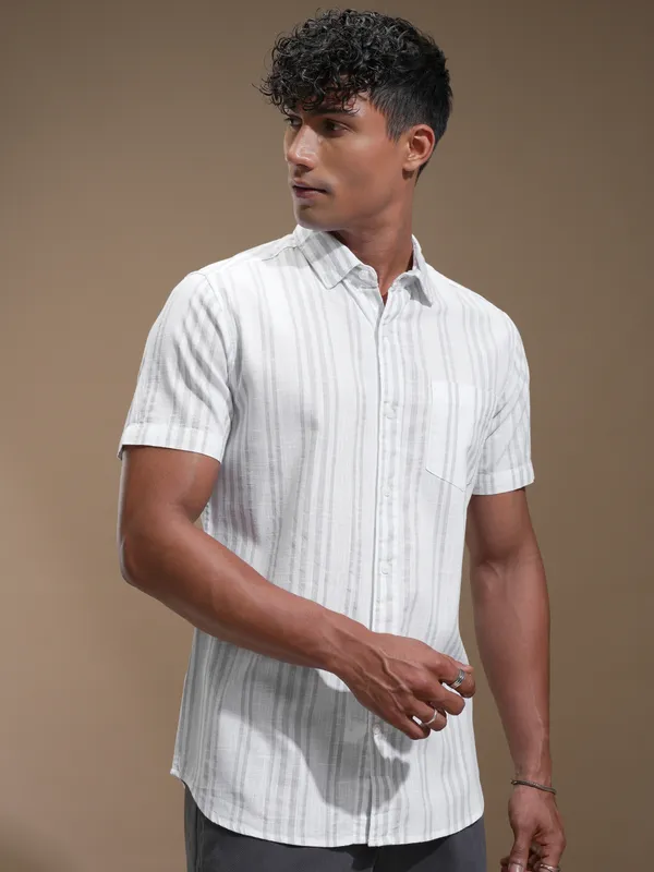 Highlander Men White Striped Regular Fit Casual Shirt