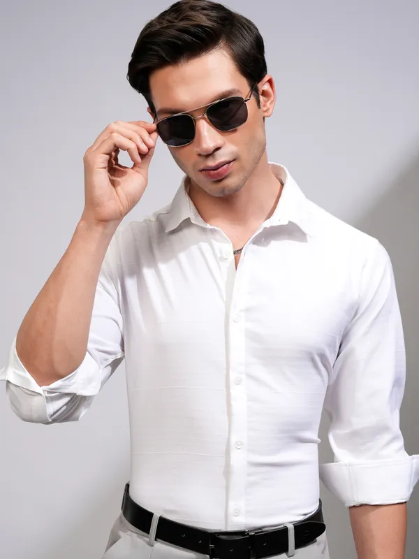 Highlander Men White Striped Slim Fit Casual Shirt