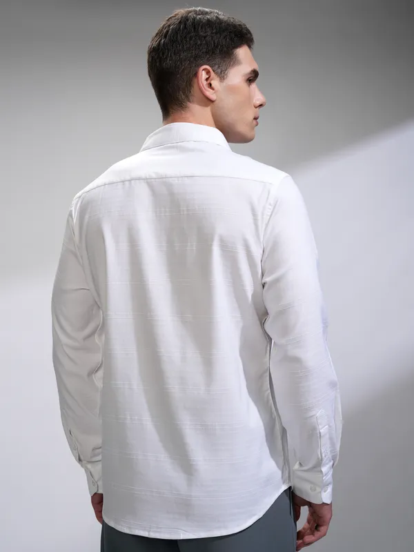 Highlander Men White Self Design Slim Fit Casual Shirt