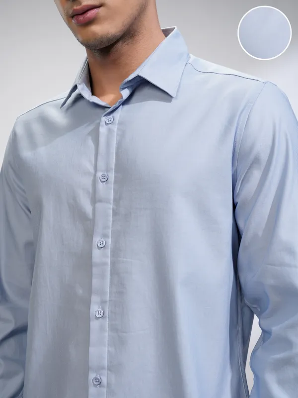 Highlander Men Lavender Solid Slim Fit Casual Shirt