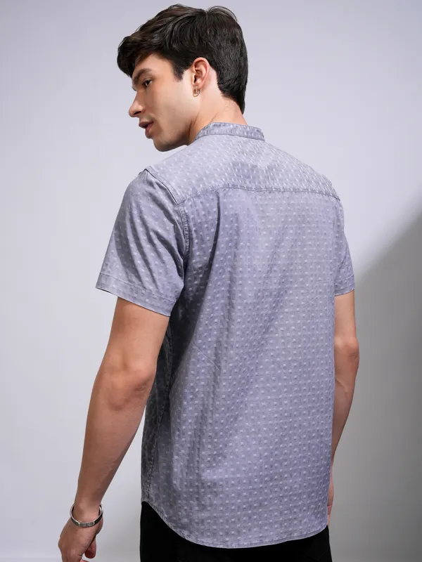 Highlander Men Blue Textured Slim Fit Casual Shirt