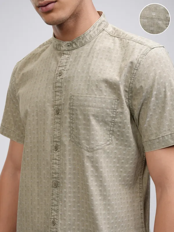 Highlander Men Olive Self Design Slim Fit Casual Shirt