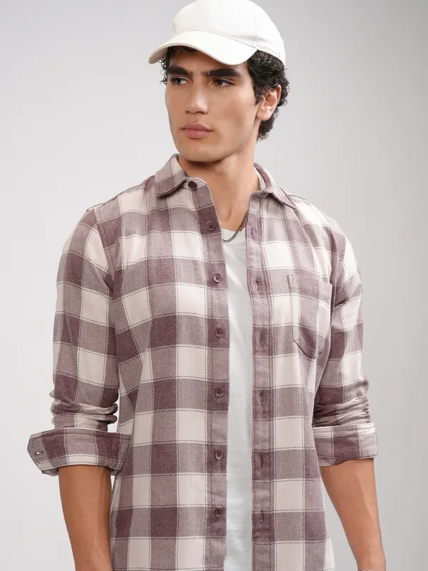 Highlander Men Maroon Checked Slim Fit Casual Shirt