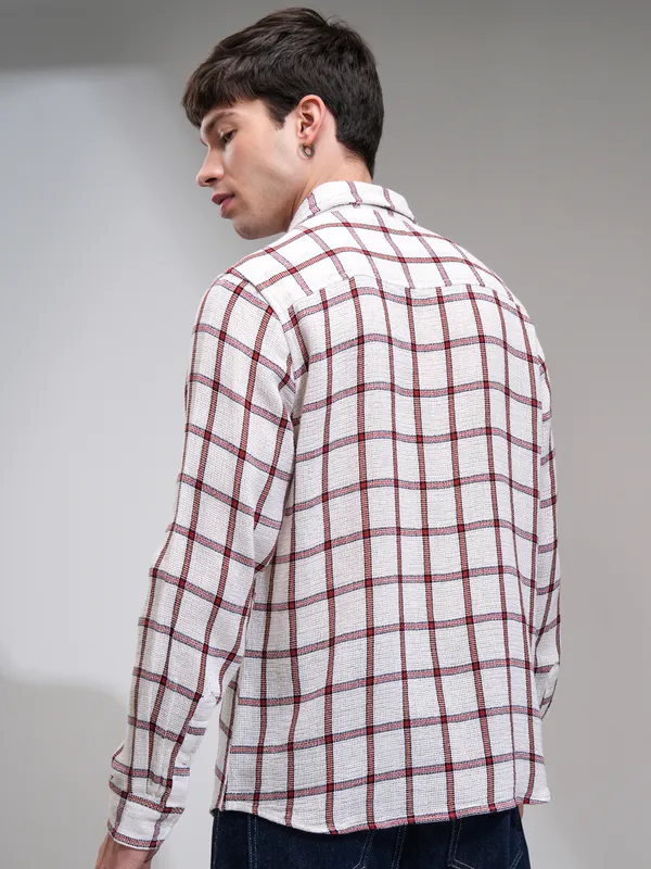 Highlander Men Off White Checked Slim Fit Casual Shirt