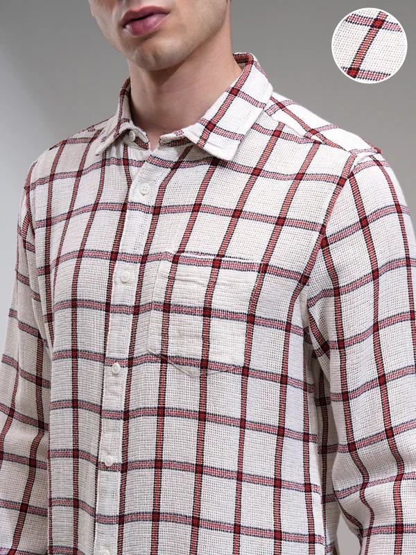 Highlander Men Off White Checked Slim Fit Casual Shirt