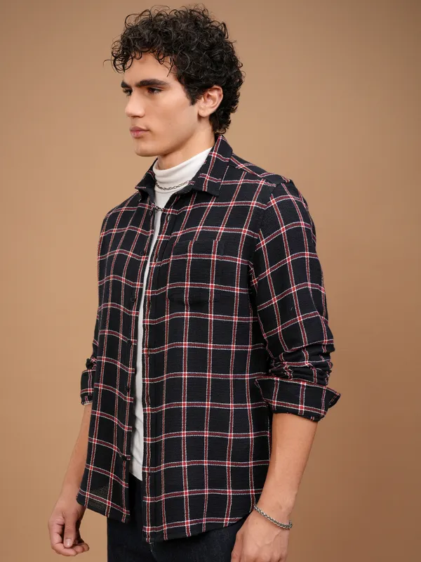Highlander Men Navy Blue Checked Slim Fit Casual Shirt