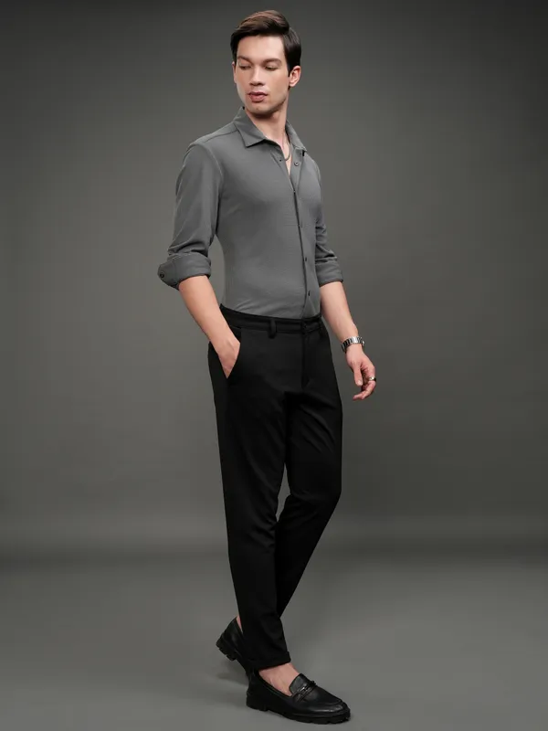 Highlander Men Grey Self Design Slim Fit Casual Shirt