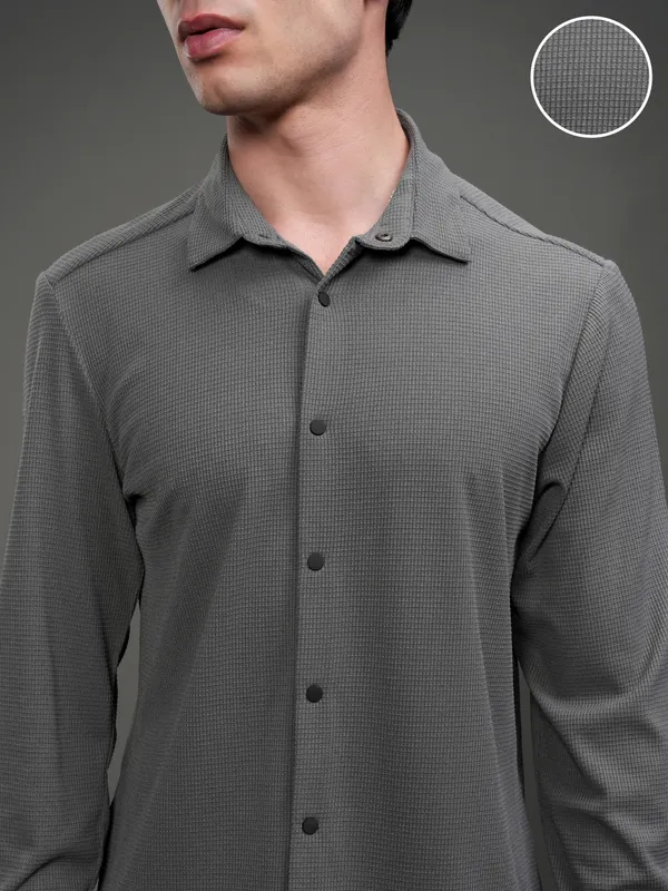 Highlander Men Grey Self Design Slim Fit Casual Shirt