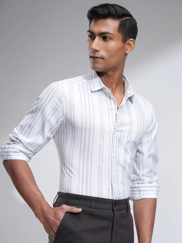 Highlander Men White Striped Slim Fit Casual Shirt