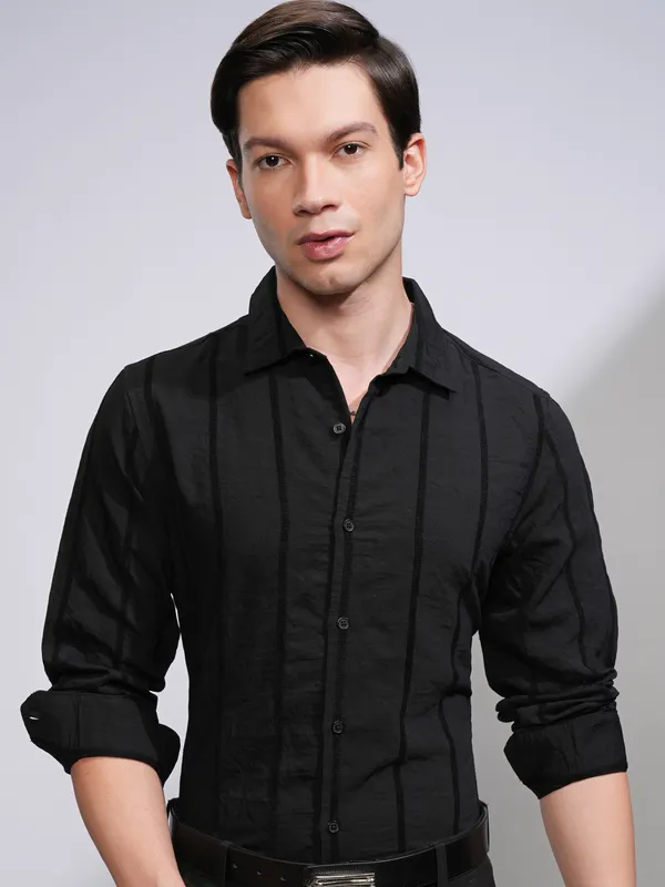 Highlander Men Black Striped Slim Fit Casual Shirt