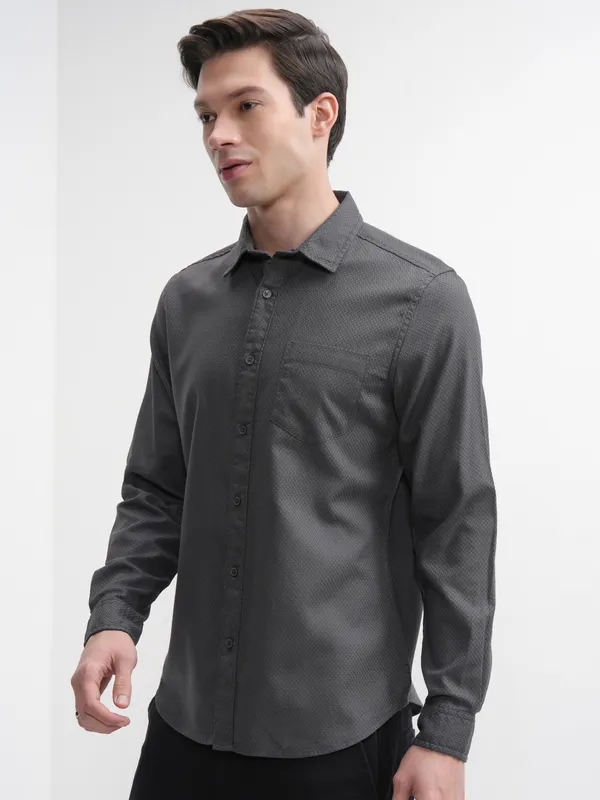 Highlander Men Grey Self Design Slim Fit Casual Shirt