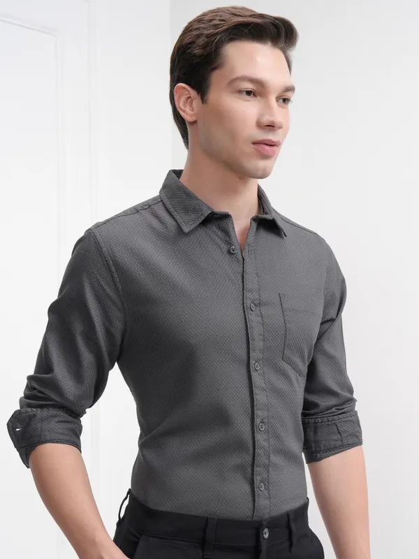 Highlander Men Grey Self Design Slim Fit Casual Shirt