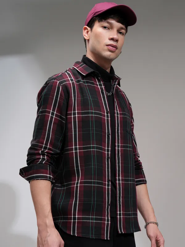Highlander Men Maroon Checked Slim Fit Casual Shirt