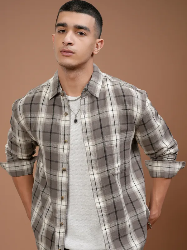 Highlander Men Tan Checked Relaxed Fit Casual Shirt