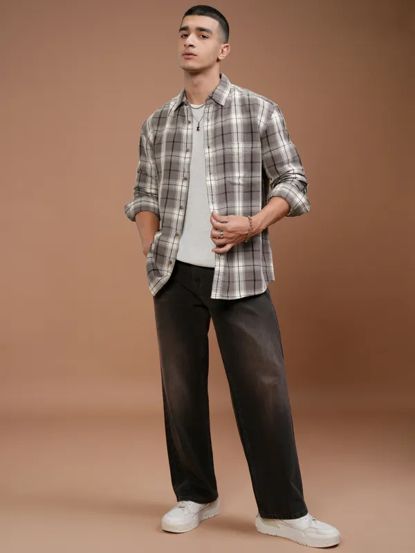 Highlander Men Tan Checked Relaxed Fit Casual Shirt