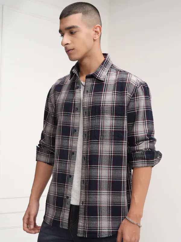 Highlander Men Navy Blue Checked Relaxed Fit Casual Shirt