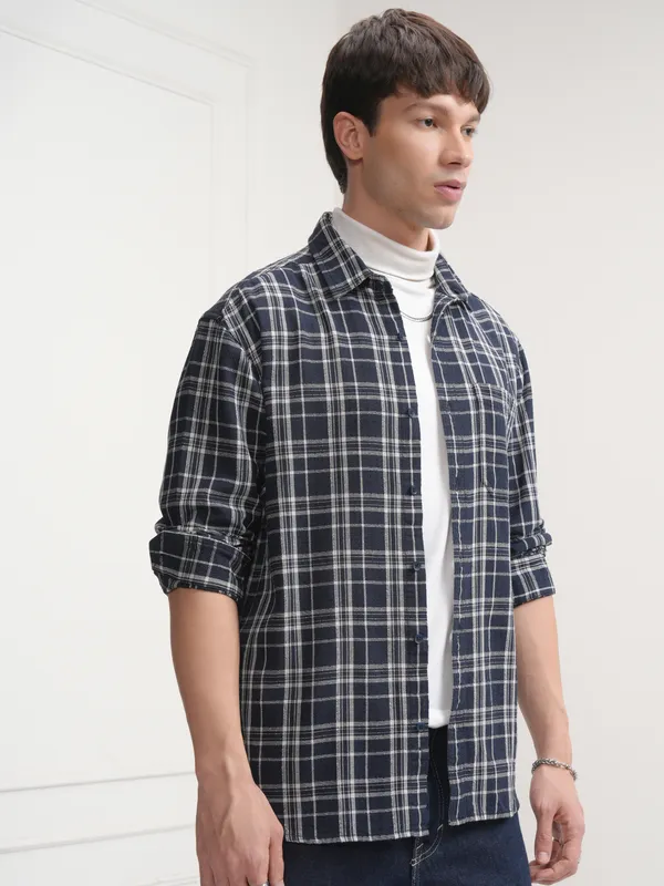 Highlander Men Navy Blue Checked Relaxed Fit Casual Shirt