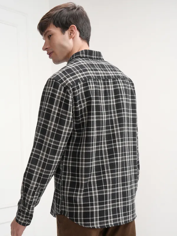 Highlander Men Black Checked Relaxed Fit Casual Shirt