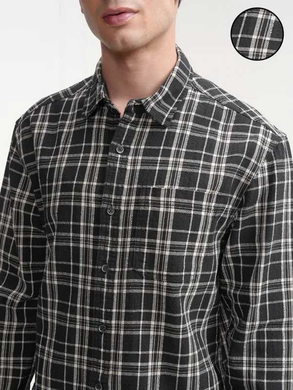 Highlander Men Black Checked Relaxed Fit Casual Shirt