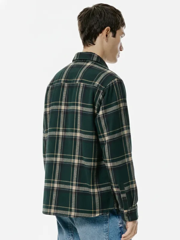 Highlander Men Green Checked Slim Fit Casual Shirt