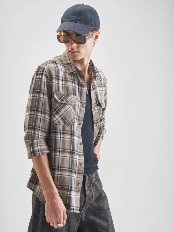Highlander Men Khaki Checked Slim Fit Casual Shirt